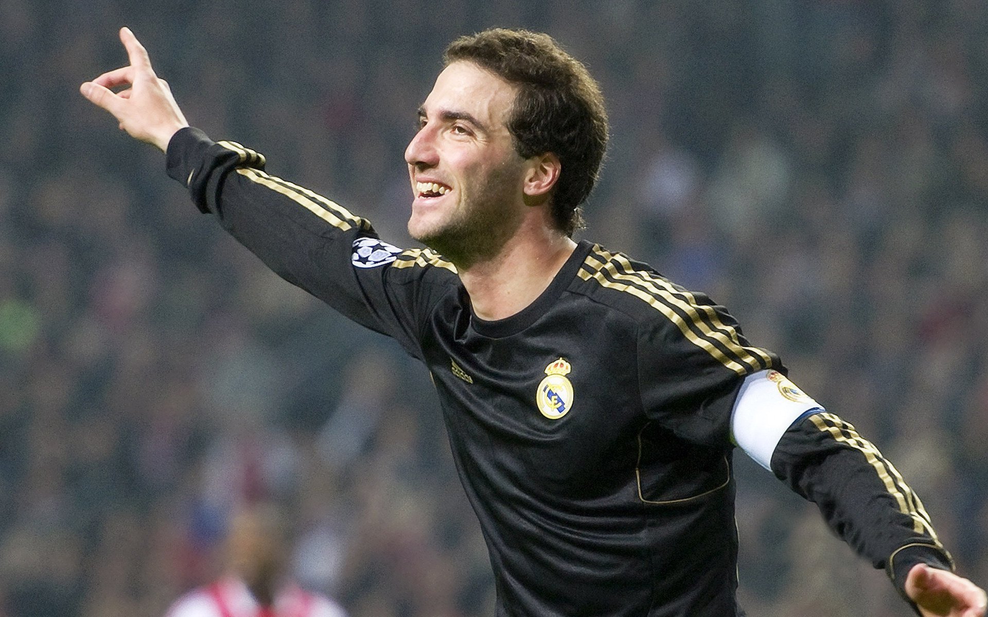 开云体育下载-当皇马绝杀比利时与梅西关键制胜同时出现—一场平行时空的足球狂想